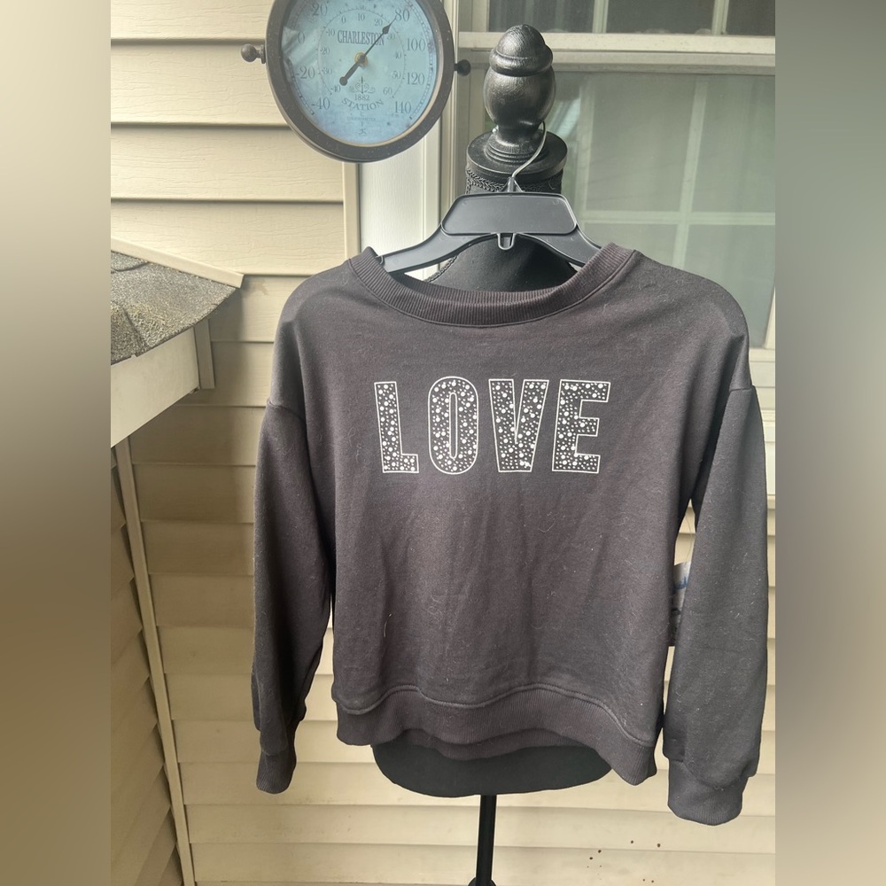 Btween-Gray Crop Long Sleeve Girls Sweatshirt with LOVE Studded Design